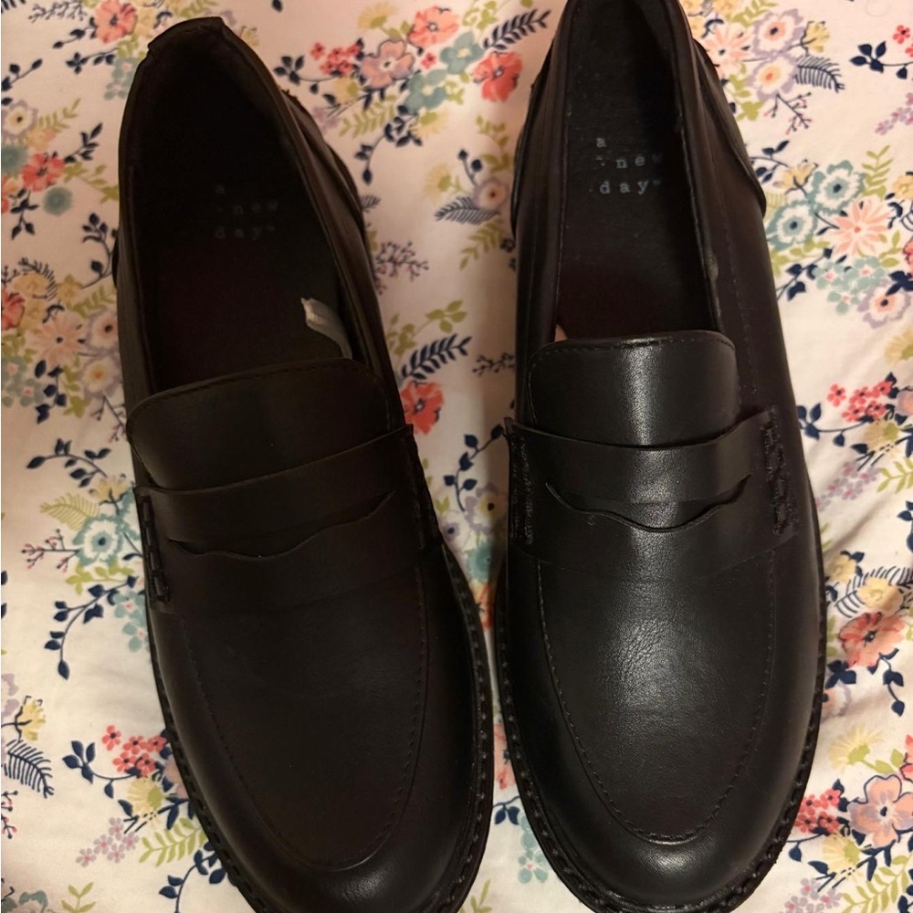 A New Day Men's Sleek Black Loafers